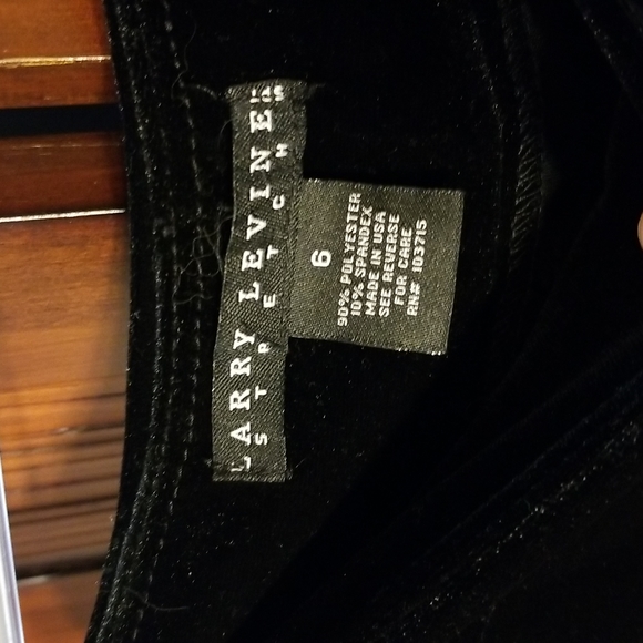 Larry Levine stretch Black Velvet wide leg Capri pants size 6 - Picture 2 of 3